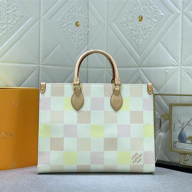 LOUIS VUITTON    2024新款女生時尚休閒包 尺寸：35*27*14CM