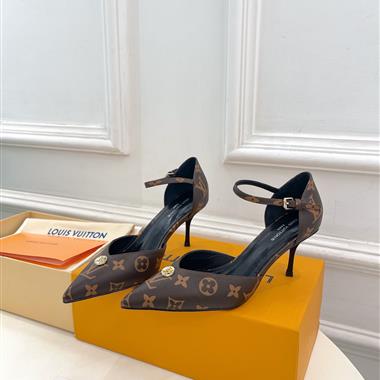 Louis Vuitton   2024新款女生休閒時尚鞋子