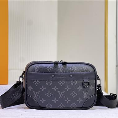 LOUIS VUITTON    2024新款男生時尚休閒包 尺寸：24*16*8CM