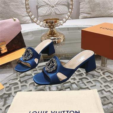 Louis Vuitton   2024新款女生休閒時尚鞋子