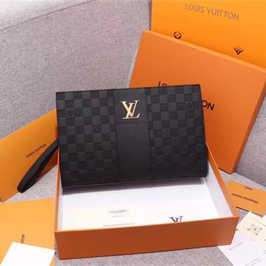 LOUIS VUITTON    2024新款男生時尚休閒包 尺寸：28*18*6CM