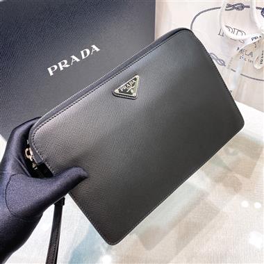 PRADA   2024新款男生時尚休閒包 尺寸：26.5*17*5CM