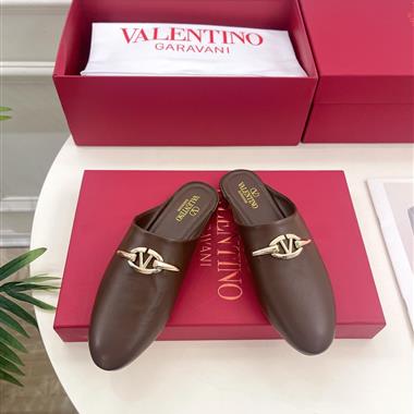 Valentino    2024新款女生休閒時尚鞋子