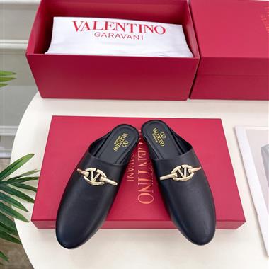 Valentino    2024新款女生休閒時尚鞋子