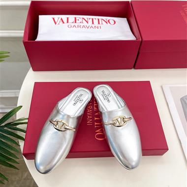 Valentino    2024新款女生休閒時尚鞋子