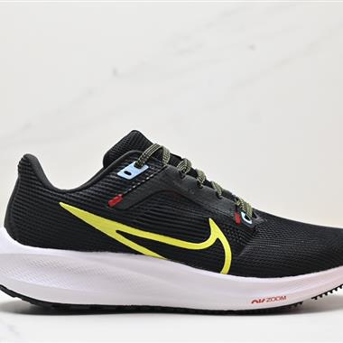 Nike Air Zoom Pegasus 登月40代運動鞋