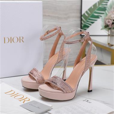 DIOR   2024新款女生休閒時尚鞋子