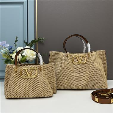 Valentino   2024新款時尚女生休閒包 尺寸：35*25*17CM