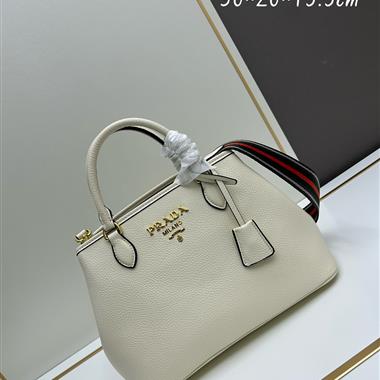 PRADA   2024新款時尚女生休閒包 尺寸：30*20*15.5CM