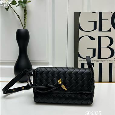 BOTTEGA VENETA   2024新款時尚女生休閒包 尺寸：13.5*21.5*4.5CM