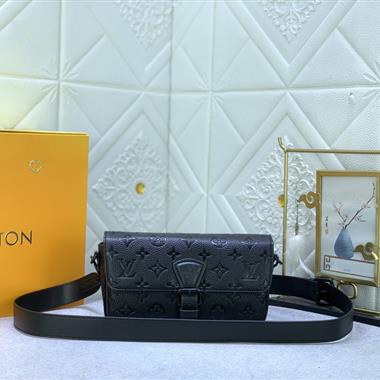 LOUIS VUITTON   2024新款時尚女生休閒包 尺寸：22*12*6CM