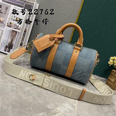 LOUIS VUITTON   2024新款時尚男生休閒包 尺寸：25*15*11CM