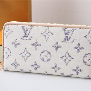 LOUIS VUITTON   2024新款時尚皮夾  尺寸：19.5*10.5*2.5CM