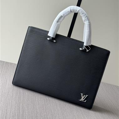 LOUIS VUITTON   2024新款男生時尚包包  尺寸：39-29-7CM