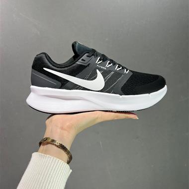 NIKE  RUN SWIfT 3