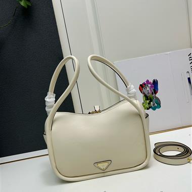 PRADA   2024新款時尚女生休閒包 尺寸：25*18*10.5CM