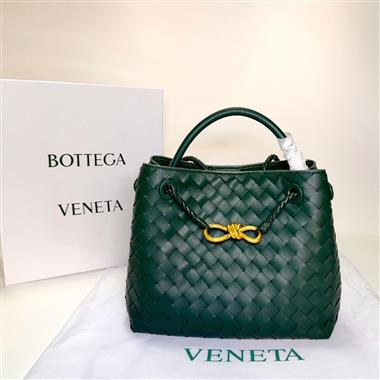 BOTTEGA VENETA   2024新款時尚女生休閒包 尺寸：22*25*10.5CM