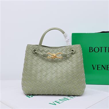 BOTTEGA VENETA   2024新款時尚女生休閒包 尺寸：22*25*10.5CM