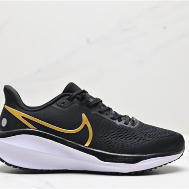 NIKE AIR ZOOM VOMERO 17