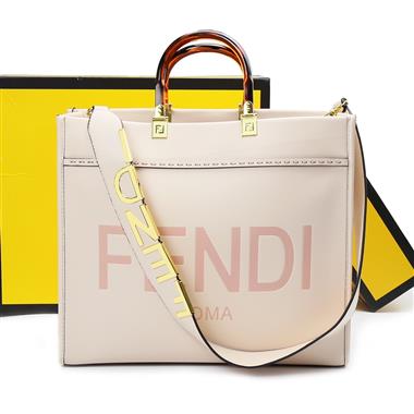 FENDI   2024新款時尚女生休閒包 尺寸：35*17*31CM