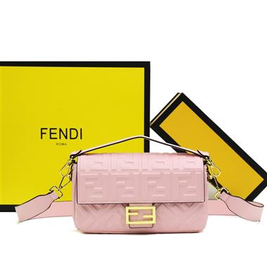 FENDI   2024新款時尚女生休閒包 尺寸：27*7*15CM