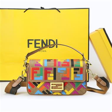 FENDI   2024新款時尚女生休閒包 尺寸：27*6*15CM