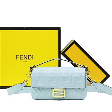 FENDI   2024新款時尚女生休閒包 尺寸：27*7*15CM