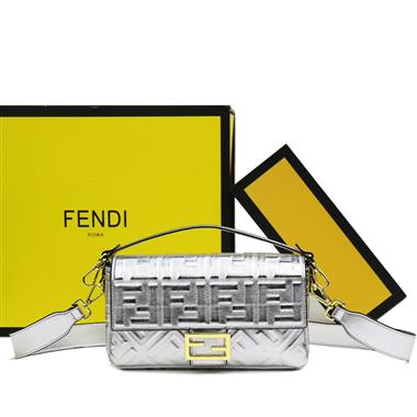 FENDI   2024新款時尚女生休閒包 尺寸：27*7*15CM