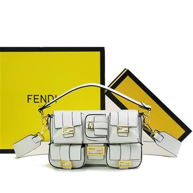 FENDI   2024新款時尚女生休閒包 尺寸：26*10*16CM