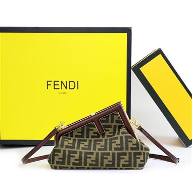 FENDI   2024新款時尚女生休閒包 尺寸：26*9.5*18CM