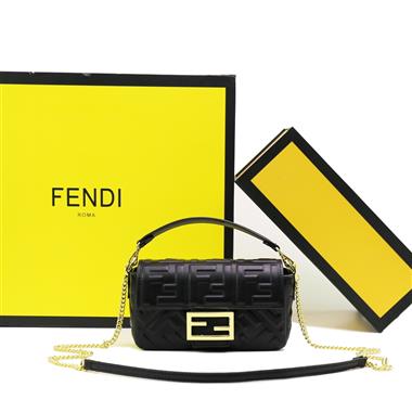 FENDI   2024新款時尚女生休閒包 尺寸：20*5*13CM