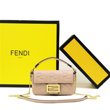 FENDI   2024新款時尚女生休閒包 尺寸：20*5*13CM