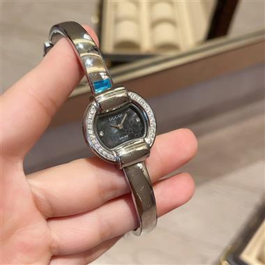 GUCCI   2024新款時尚休閒手錶  尺寸：25MM