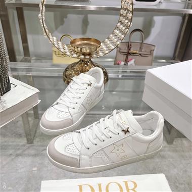 DIOR   2024新款女生休閒時尚鞋子