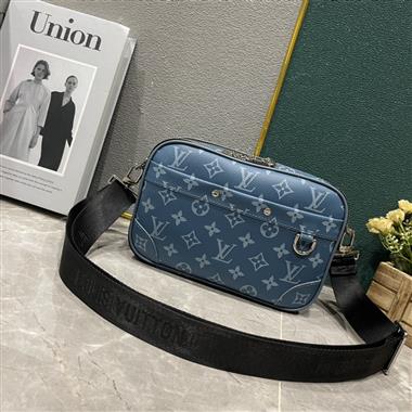 LOUIS VUITTON  2024新款男生時尚休閒包  尺寸：24*16*8CM