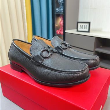 Ferragamo   2024新款男生休閒時尚鞋子