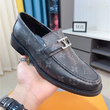 Louis Vuitton   2024新款男生休閒時尚鞋子