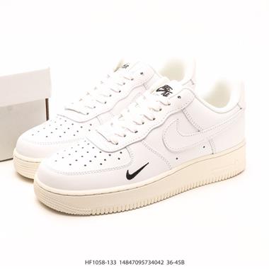 Nike Air Force 1 Low 