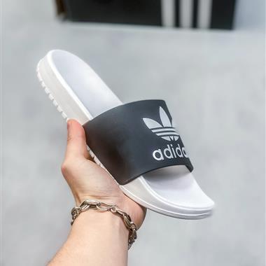 ADIDAS ADILETTE 拖鞋