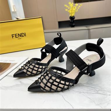 FENDI   2024新款女生休閒時尚鞋子