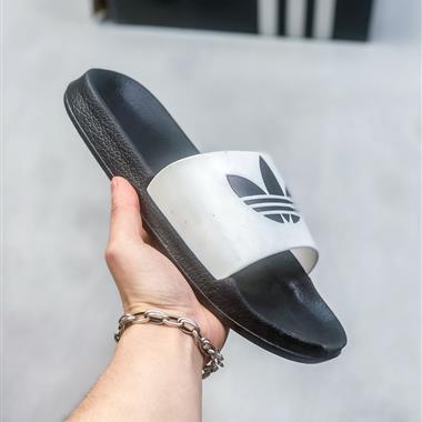 ADIDAS ADILETTE 拖鞋 