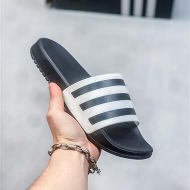 ADIDAS ADILETTE 拖鞋 