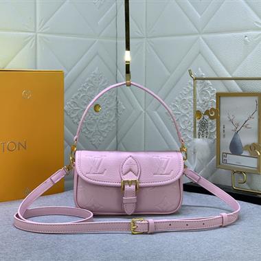 LOUIS VUITTON   2024新款女生時尚包包  尺寸：19×10.5×6CM