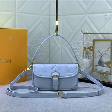 LOUIS VUITTON   2024新款女生時尚包包  尺寸：19×10.5×6CM