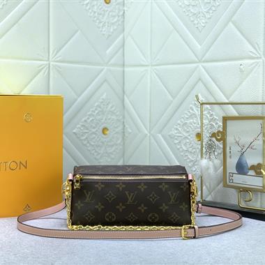 LOUIS VUITTON   2024新款女生時尚包包  尺寸：22.5*13*13CM