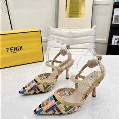 FENDI     2024新款女生休閒時尚鞋子