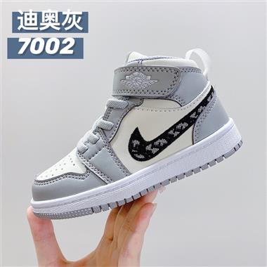 NIKE 魔術貼兒童籃球鞋