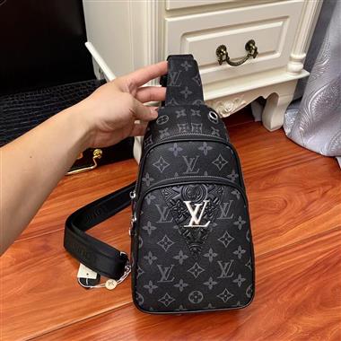 LOUIS VUITTON   2024新款男生時尚包包  尺寸:29-16-6CM