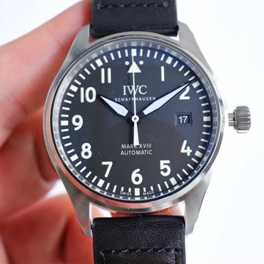 IWC   2024新款時尚休閒手錶  尺寸：40MM