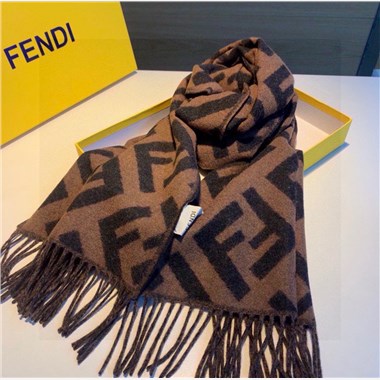 FENDI  2024秋冬新款時尚圍巾  尺寸：170-45